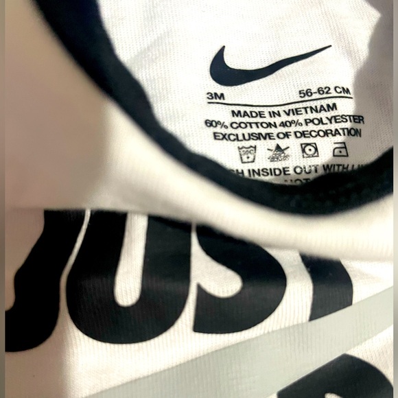 Nike Baby Onesie / 3M - Picture 2 of 3